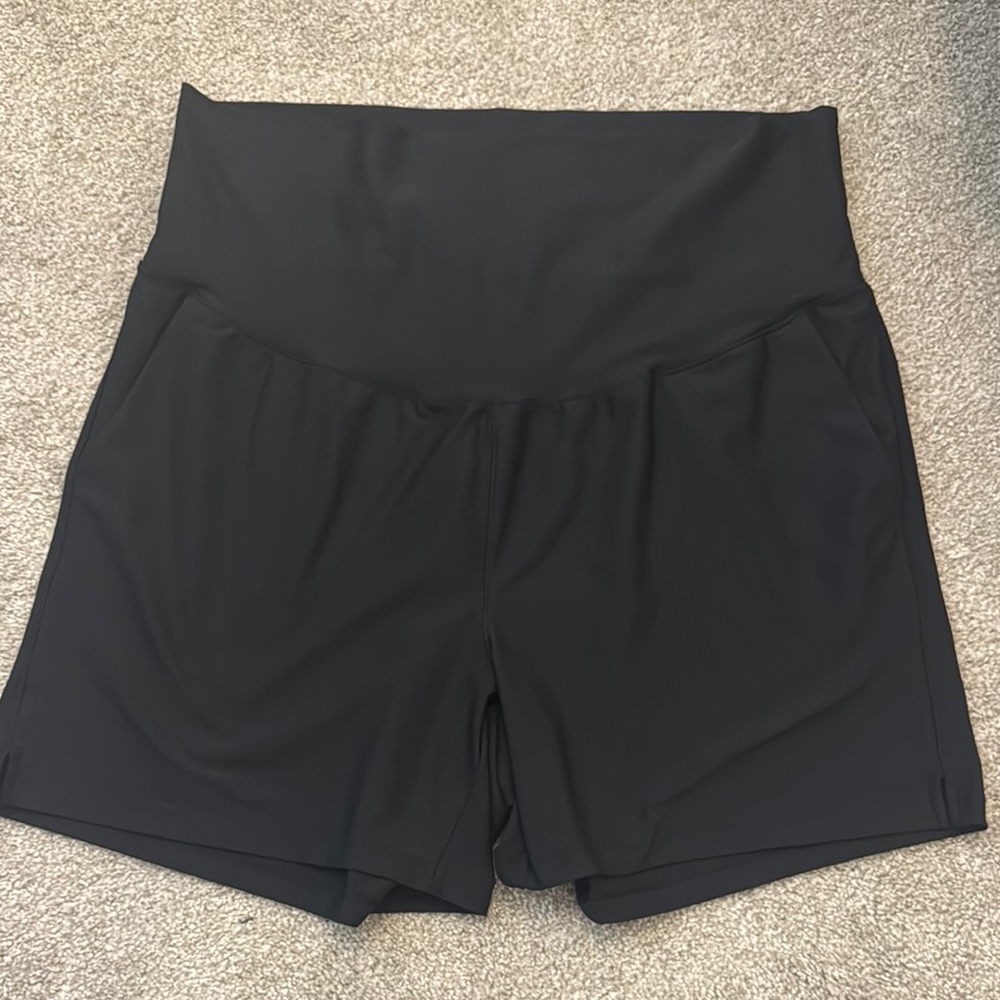 Old Navy Black High Waist Athletic Shorts - Picture 2 of 6